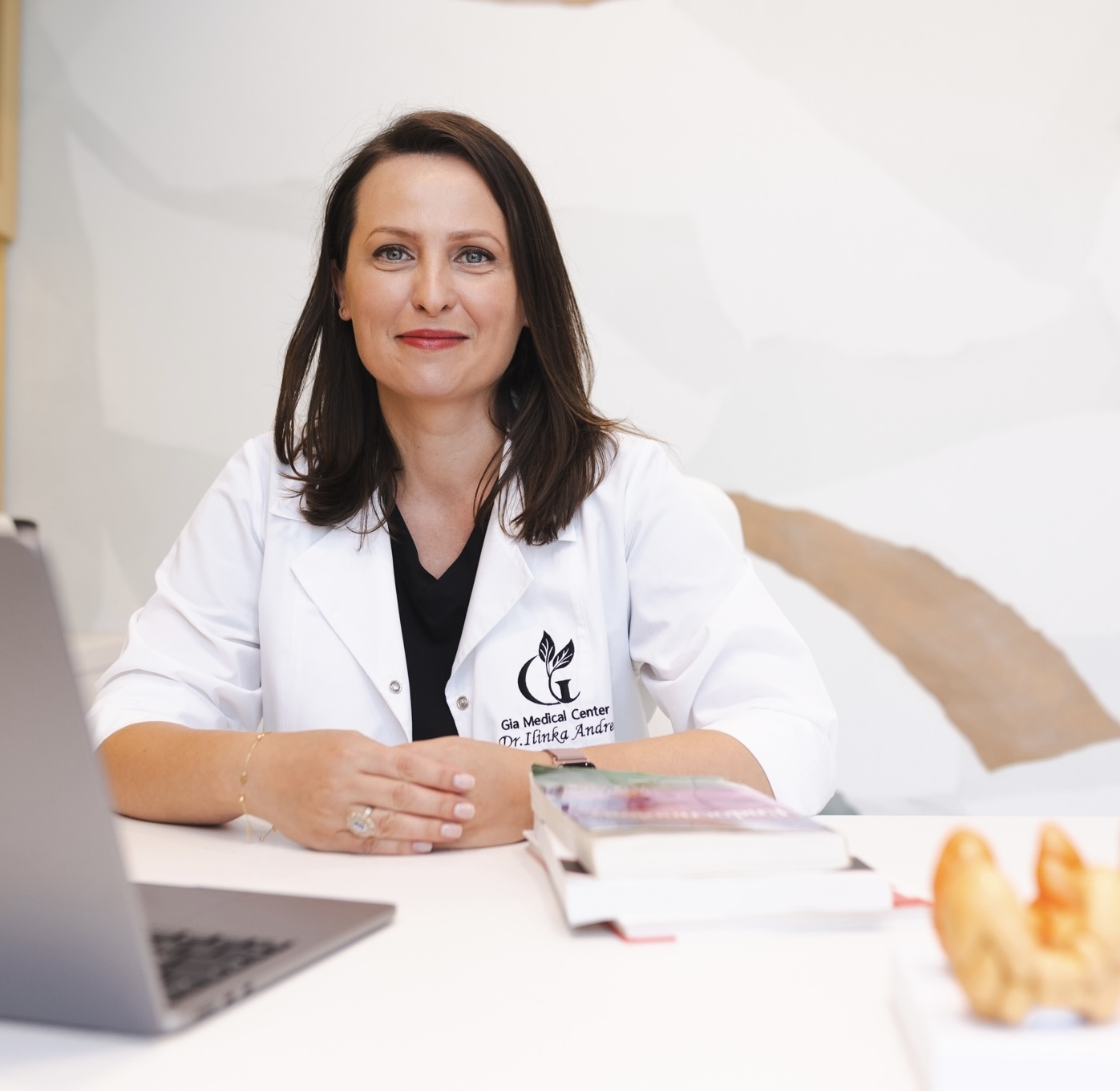 Dr. Ilinka-Andreea Grozavu